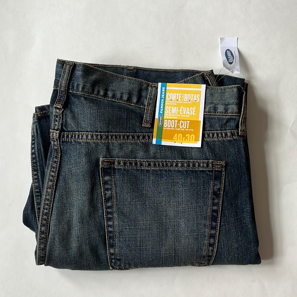 Old Navy Jeans / New / 40x30 / Boot-Cut